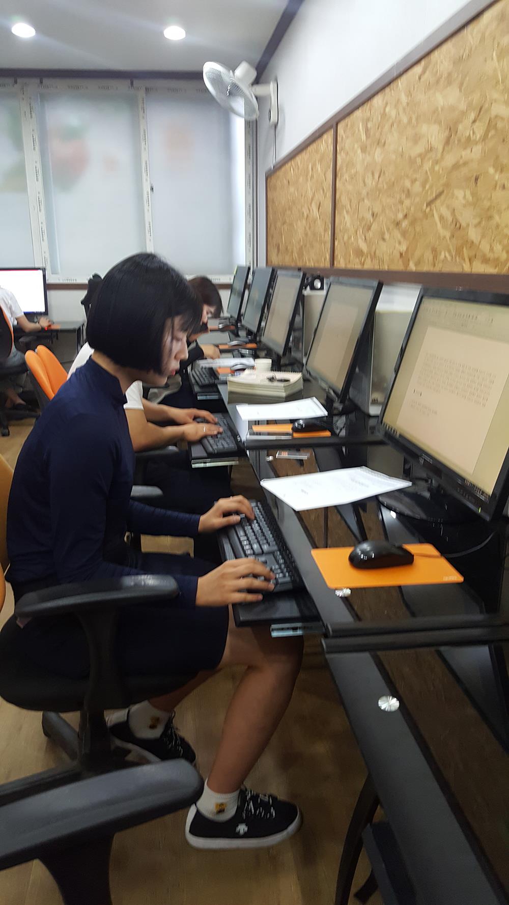 qq1563848027.jpg